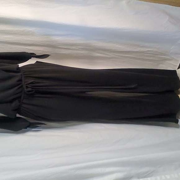 Free People Jumpsuit Black Cold Shoulder Belt V-Neck Wide Leg Size M - Picture 4 of 12